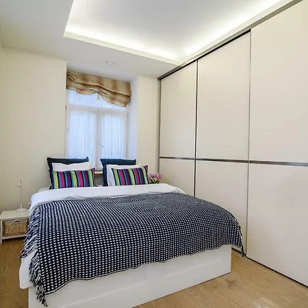 Lejlighed 2 Bedrooms Old Town *